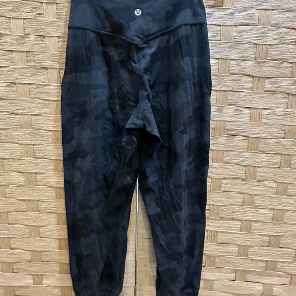 Lululemon Align High-Rise Jogger Crop Heritage 365 Camo Deep Coal Multi Size 2 - Picture 3 of 5